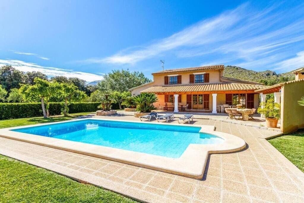 Charming Close To By Renthousing Villa *